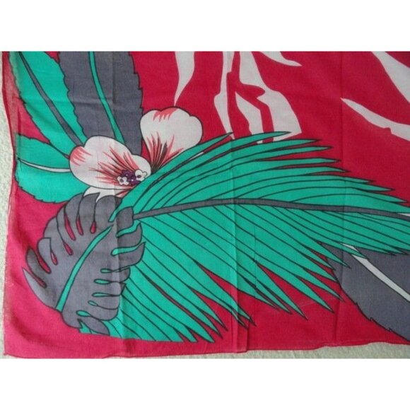 1970’s Floral Oversize Scarf Shawl Wrap Red Purple Black Made in Italy Betmar - Picture 6 of 9